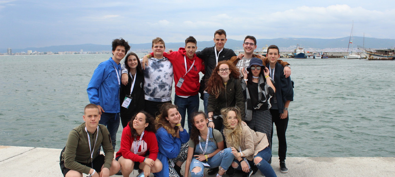 5fd7b3575efddae4bfefbcef_Header photo (5)