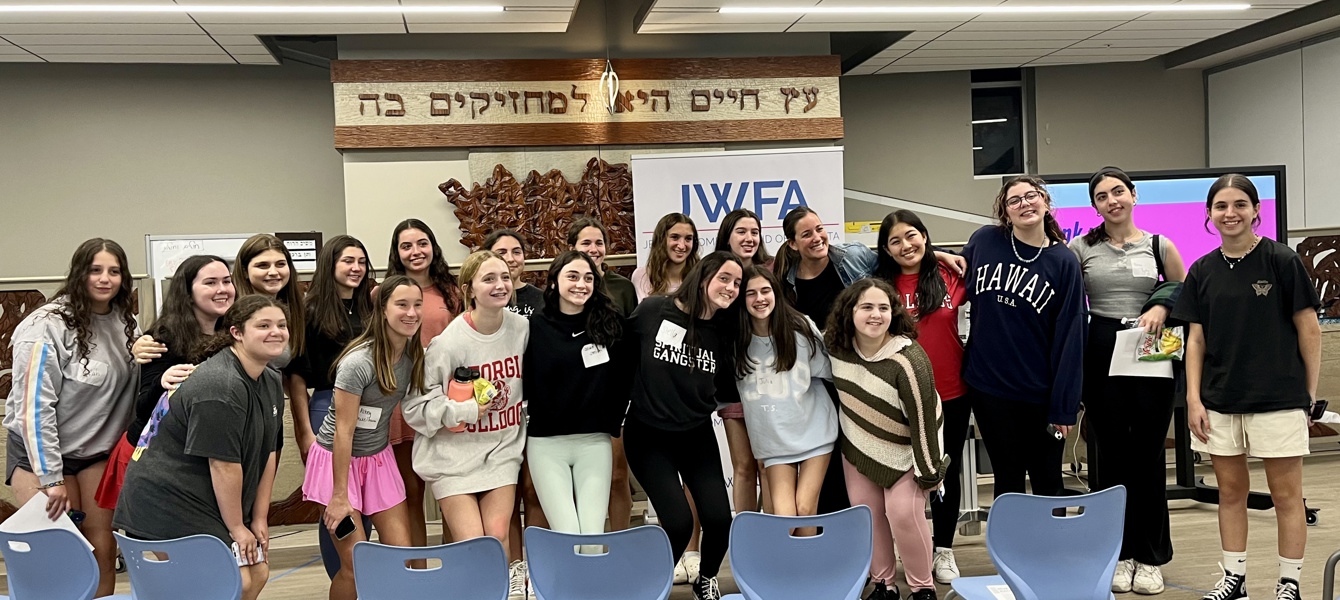 6399f353bad2e700582baf61_IMG_2264