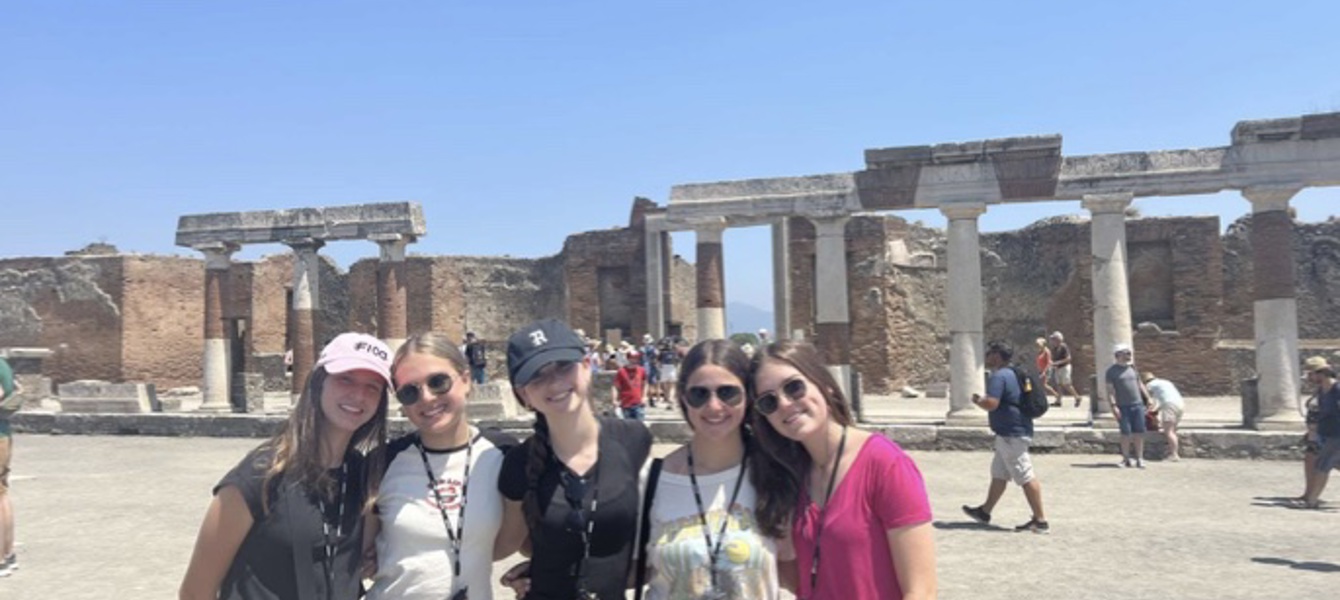 6393614c7b313035609dc94c_Shof1