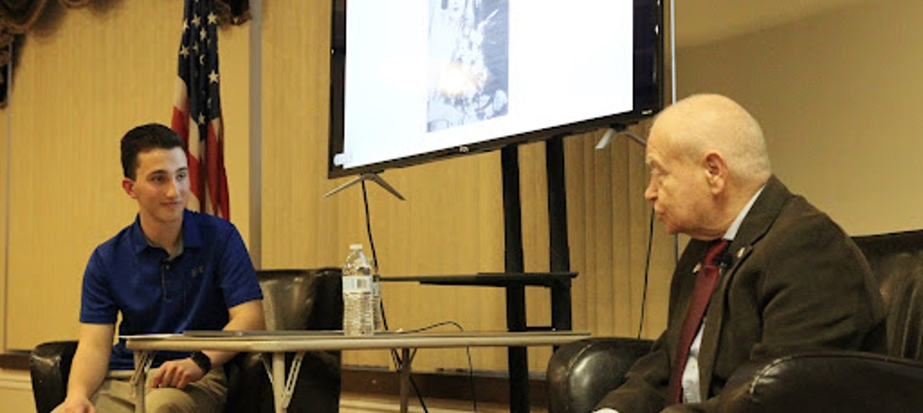 636e8dfc11493276bb351180_jason