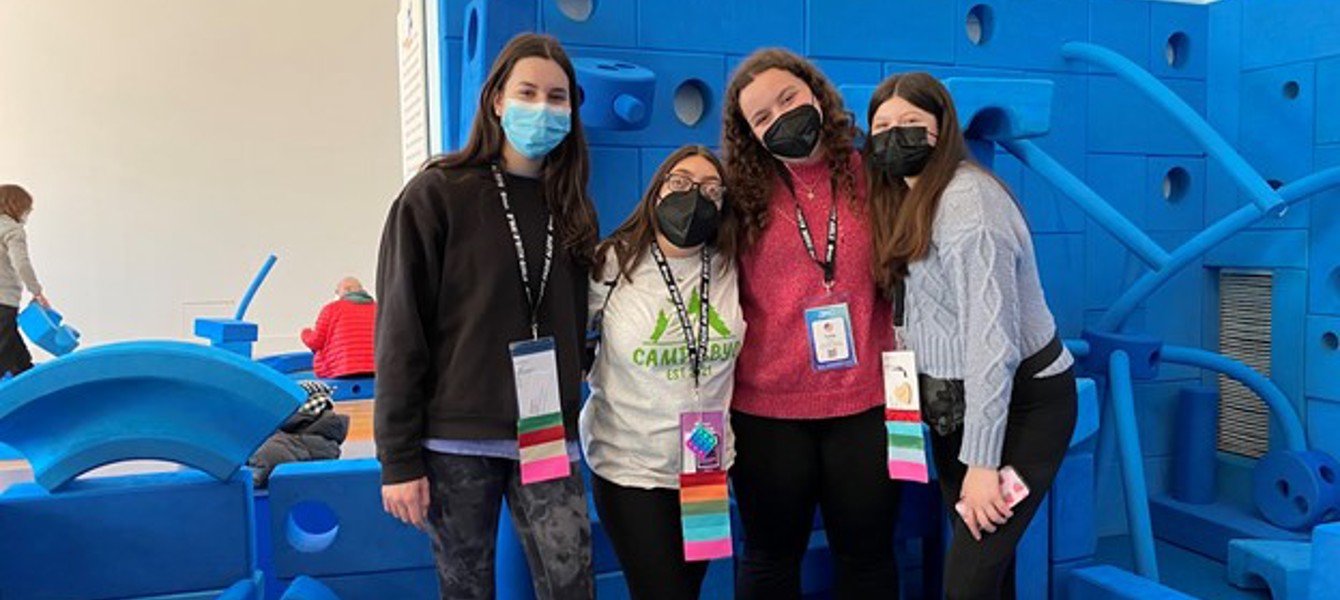 6213d185125fe674af444614_Ella 2