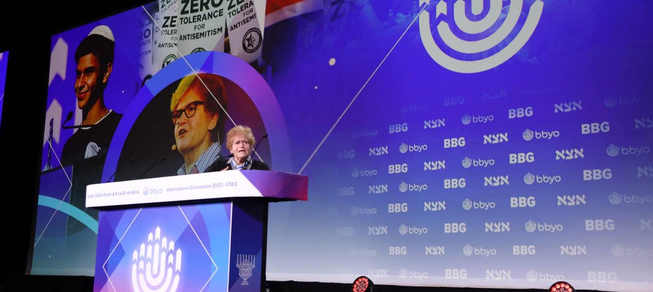 6877d3c184790c448f87797c_BBYO IC - Jason Dixson Photography-77