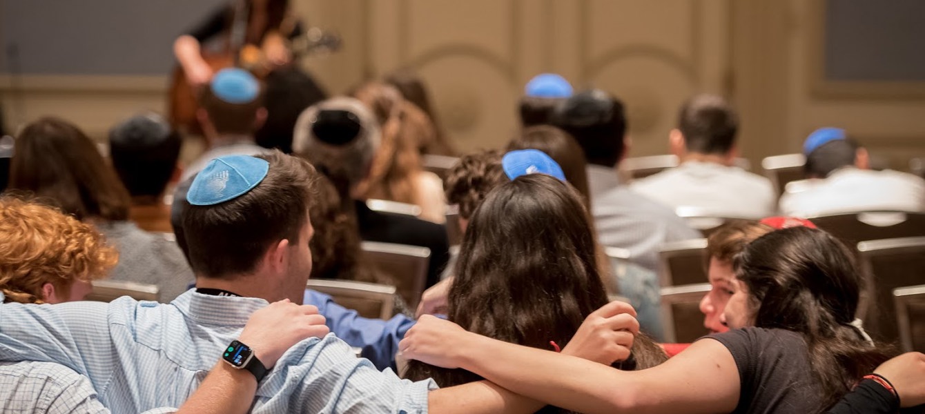 5f75f8cd270ed17462b23e03_Kandel_BBYO_IC_2020-1894