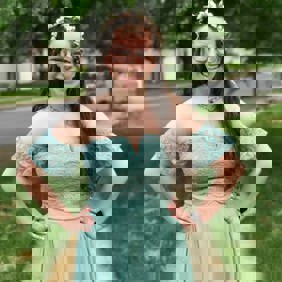 5bec34385e8eee578293fa91_Schoen, Fana